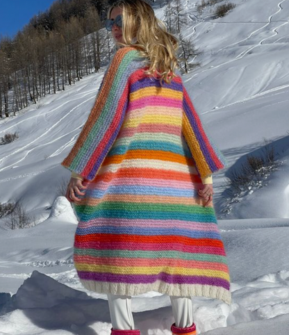 MILLA - warmer und stylischer strickmantel in regenbogenfarben